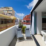 Petit Accommodation Penthouse Las Canteras